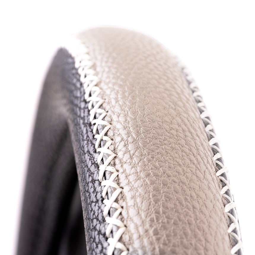 Оплётка руля AUTOPROFI из экокожи AP-1931 BK/BE (M)